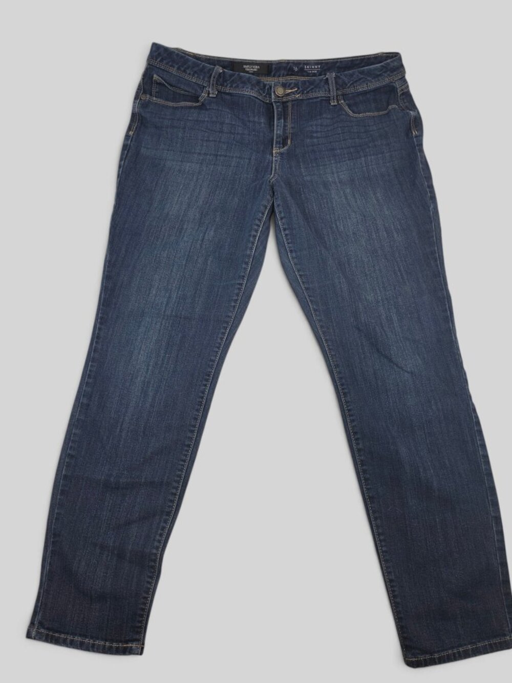 Simply Vera Vera Wang Size 16 Mid Rise Skinny Dark Wash Jeans